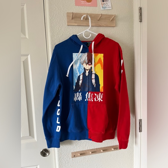 Todoroki Hot Topic hoodie - Picture 4 of 11